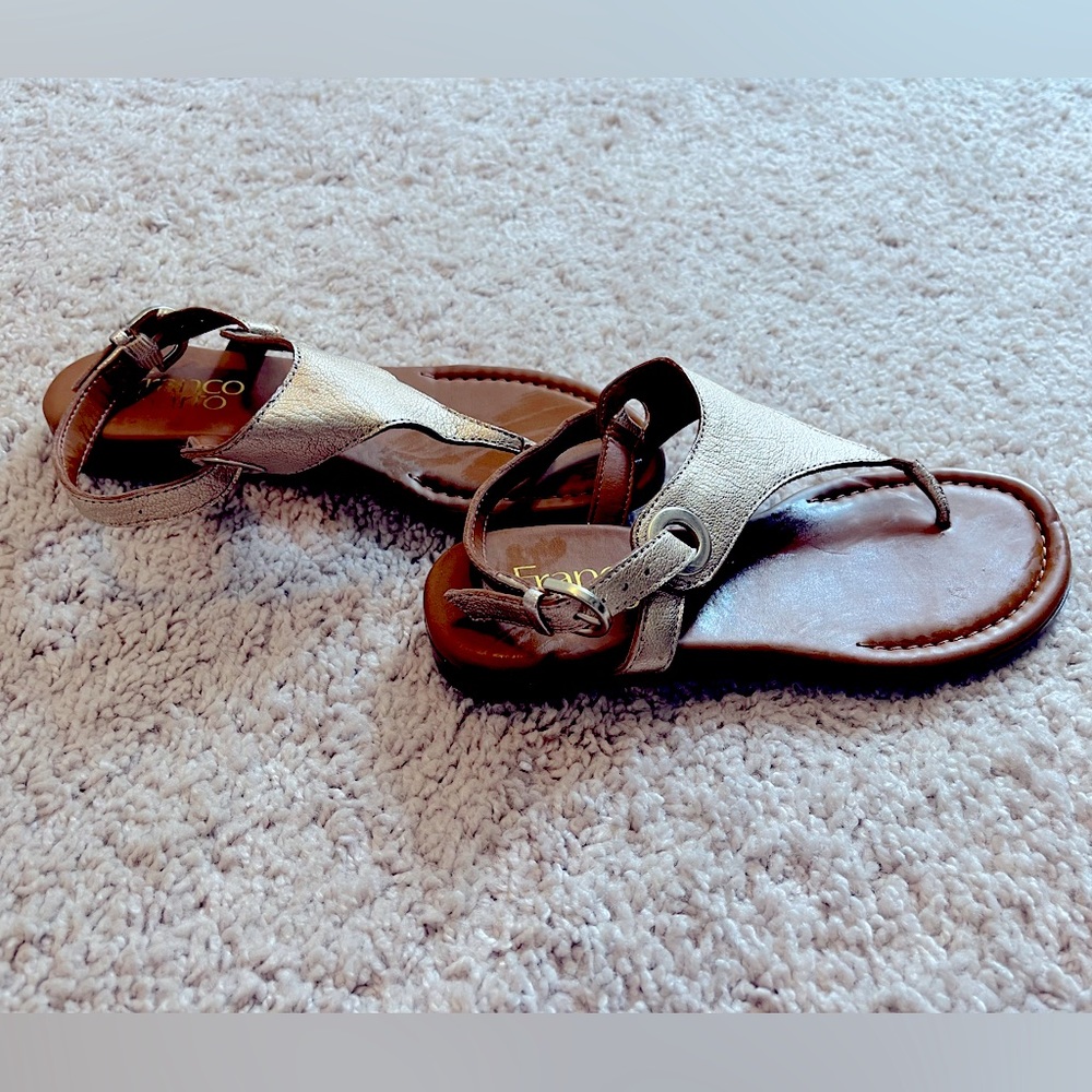 Franco Sarto gold sandals. BRAND NEW W/ TAG. Size 4.5.